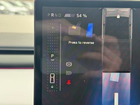 Used 2024 Tesla Cybertruck AWD Crew Cab image 32