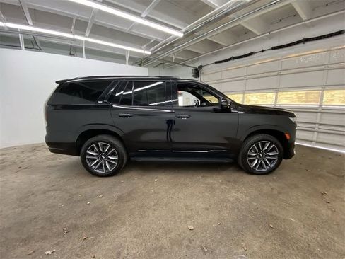 Certified 2024 Cadillac Escalade Sport image 7