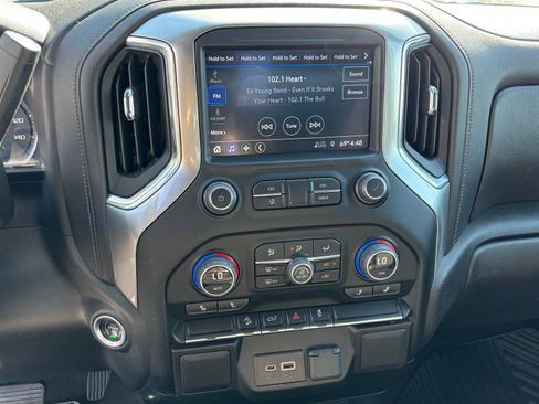 Used 2022 Chevrolet Silverado 1500 RST w/ Z71 Off-Road Package AWD/4WD image 14