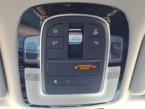 Used 2022 Hyundai Santa Fe SEL w/ Convenience + Premium Package image 10