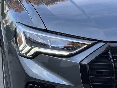 Certified 2025 Audi Q3 2.0T Premium Plus image 11