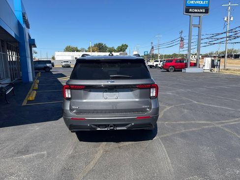 Used 2025 Ford Explorer ST-Line AWD/4WD image 5