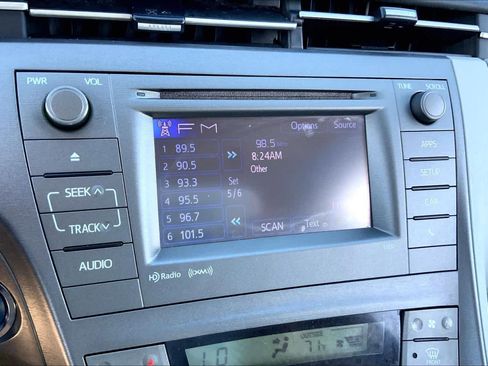 Used 2014 Toyota Prius Three FWD image 30