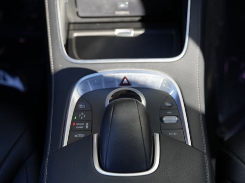 Used 2014 Mercedes-Benz S 550 Sedan image 45