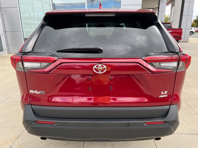 Used 2024 Toyota RAV4 LE AWD/4WD image 6