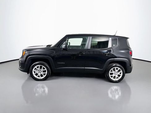 Used 2023 Jeep Renegade Latitude AWD/4WD image 4