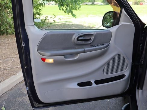Used 1999 Ford F150 XLT AWD/4WD image 23