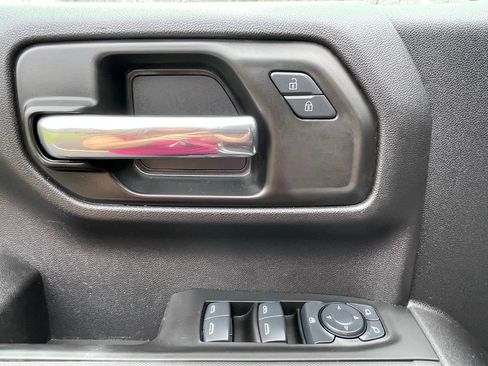 Used 2025 Chevrolet Silverado 1500 Custom Trail Boss w/ LPO, Dark Essentials Package AWD/4WD image 27