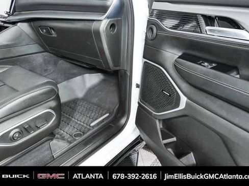 Used 2024 Jeep Wagoneer L Series II w/ Convenience Group I AWD/4WD image 26