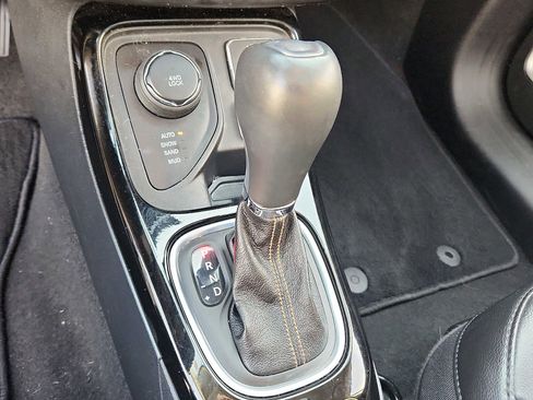 Used 2021 Jeep Compass Limited w/ Sun and Sound Group image 15