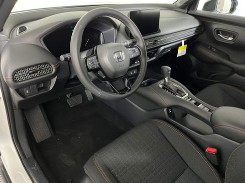 New 2026 Honda HR-V Sport image 3