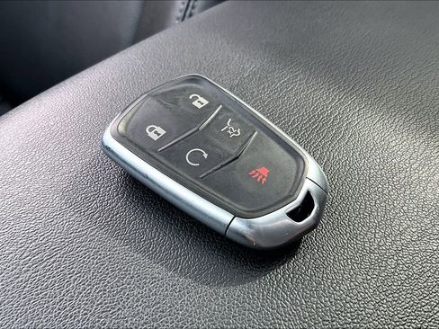 Certified 2025 Cadillac XT6 Premium Luxury AWD/4WD image 10