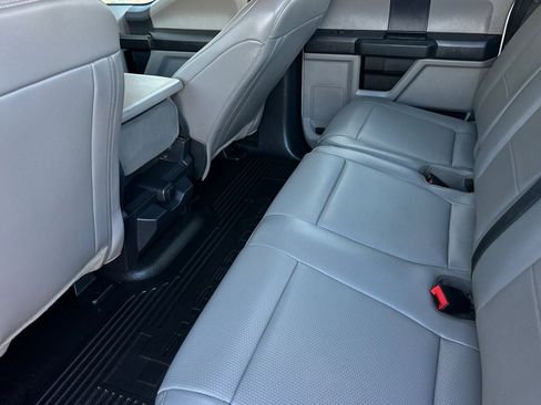 Used 2022 Ford F250 XL w/ Power Equipment Group image 11