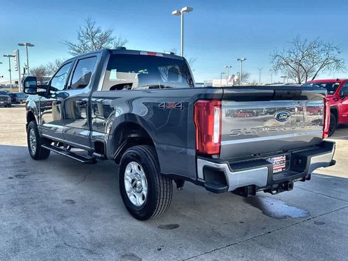Used 2025 Ford F250 XLT image 4