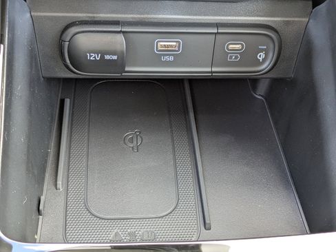 New 2025 Kia Telluride S image 29