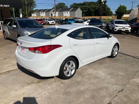 Used 2013 Hyundai Elantra GLS FWD image 3