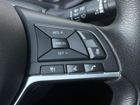 Used 2025 Nissan Sentra SV FWD image 31