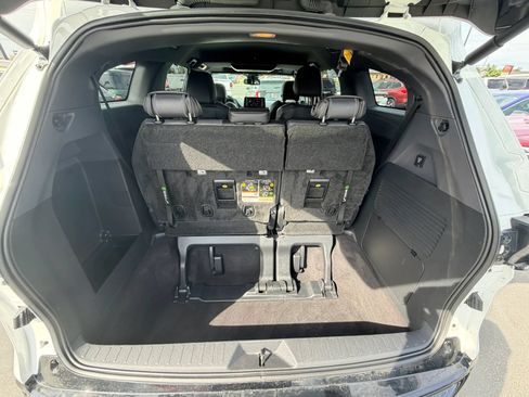 Used 2023 Toyota Sienna XSE w/ XSE Plus Package AWD/4WD image 27