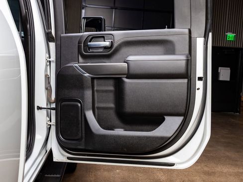 Used 2021 GMC Sierra 2500 AT4 w/ AT4 Preferred Package image 39