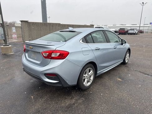 Used 2017 Chevrolet Cruze LT w/ Sun And Sound Package image 7
