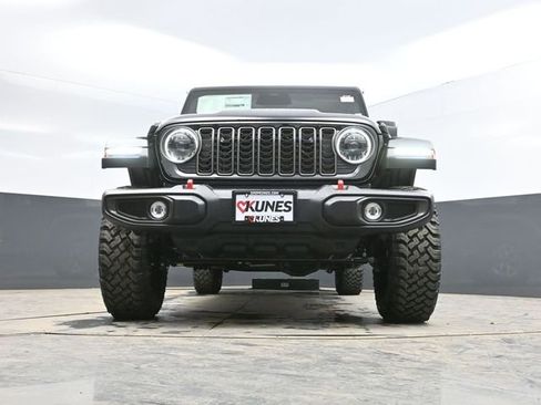 New 2026 Jeep Gladiator Rubicon image 38
