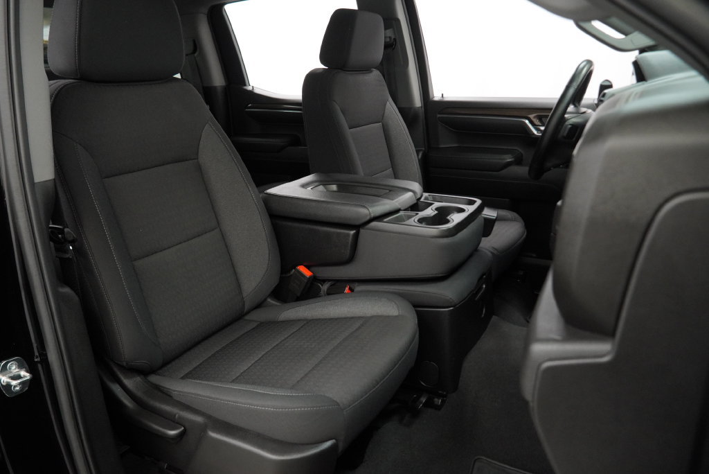 Used 2024 Chevrolet Silverado 1500 LT AWD/4WD image 40