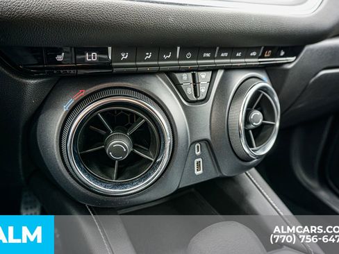 Used 2025 Chevrolet Blazer LT FWD image 46
