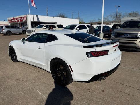 Used 2018 Chevrolet Camaro SS image 10