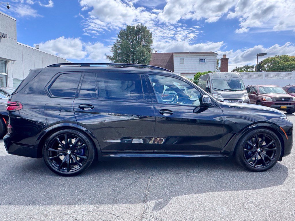 Used 2026 BMW X7 M60i AWD/4WD image 10