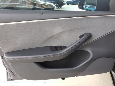 Used 2025 Tesla Model 3 Long Range RWD image 19