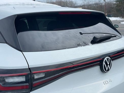 Certified 2022 Volkswagen ID.4 Pro image 29