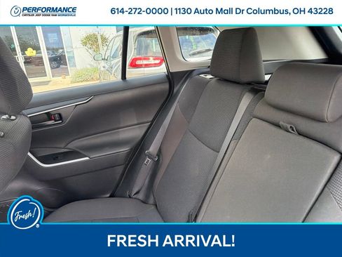Used 2025 Toyota RAV4 LE AWD/4WD image 22