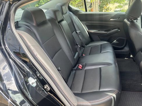 Used 2024 Nissan Altima 2.5 SR FWD image 44