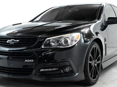 Used 2015 Chevrolet SS image 12