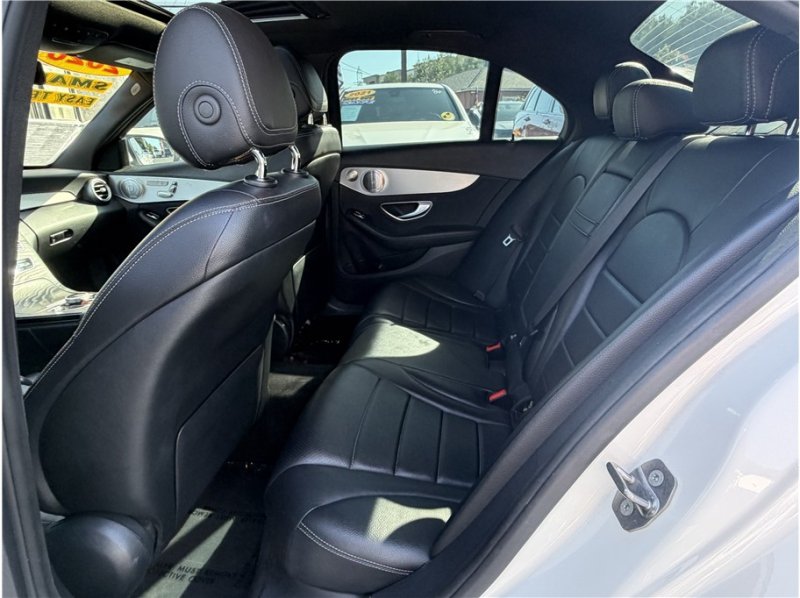 Used 2020 Mercedes-Benz C 300 Sedan w/ Premium Package image 18