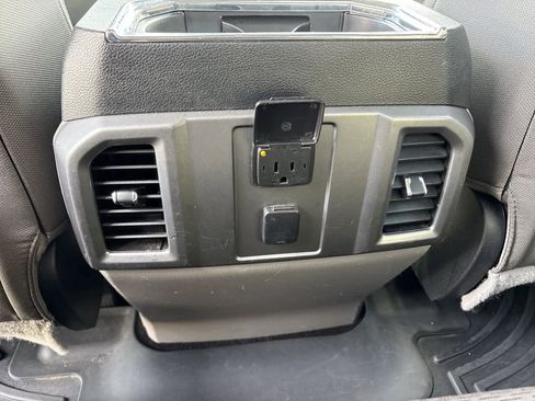 Used 2015 Ford F150 XLT w/ Equipment Group 301A Mid RWD image 19