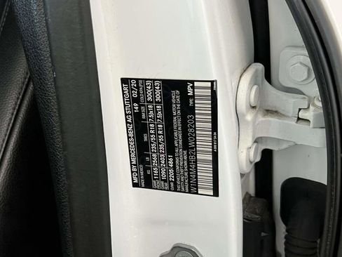 Certified 2020 Mercedes-Benz GLB 250 4MATIC image 19