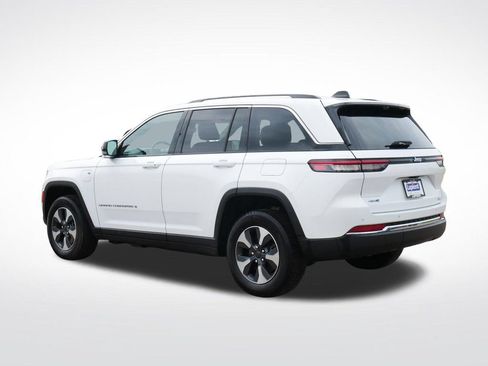 Used 2022 Jeep Grand Cherokee Limited 4xe w/ Luxury Tech Group II AWD/4WD image 4