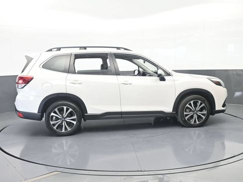 Used 2022 Subaru Forester Limited AWD/4WD image 7