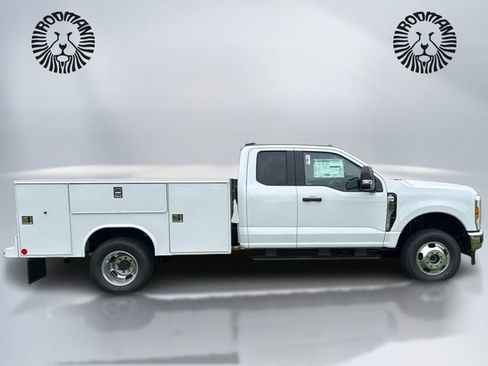 New 2026 Ford F350 XL w/ XL Chrome Package AWD/4WD image 4