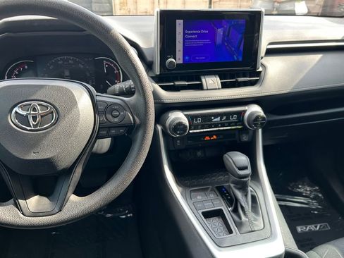 Used 2023 Toyota RAV4 XLE w/ Convenience Package image 18