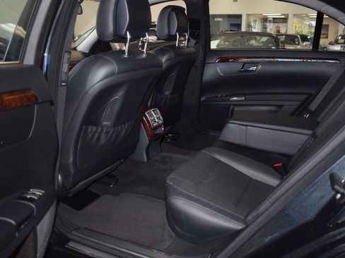 Used 2011 Mercedes-Benz S 550 image 18