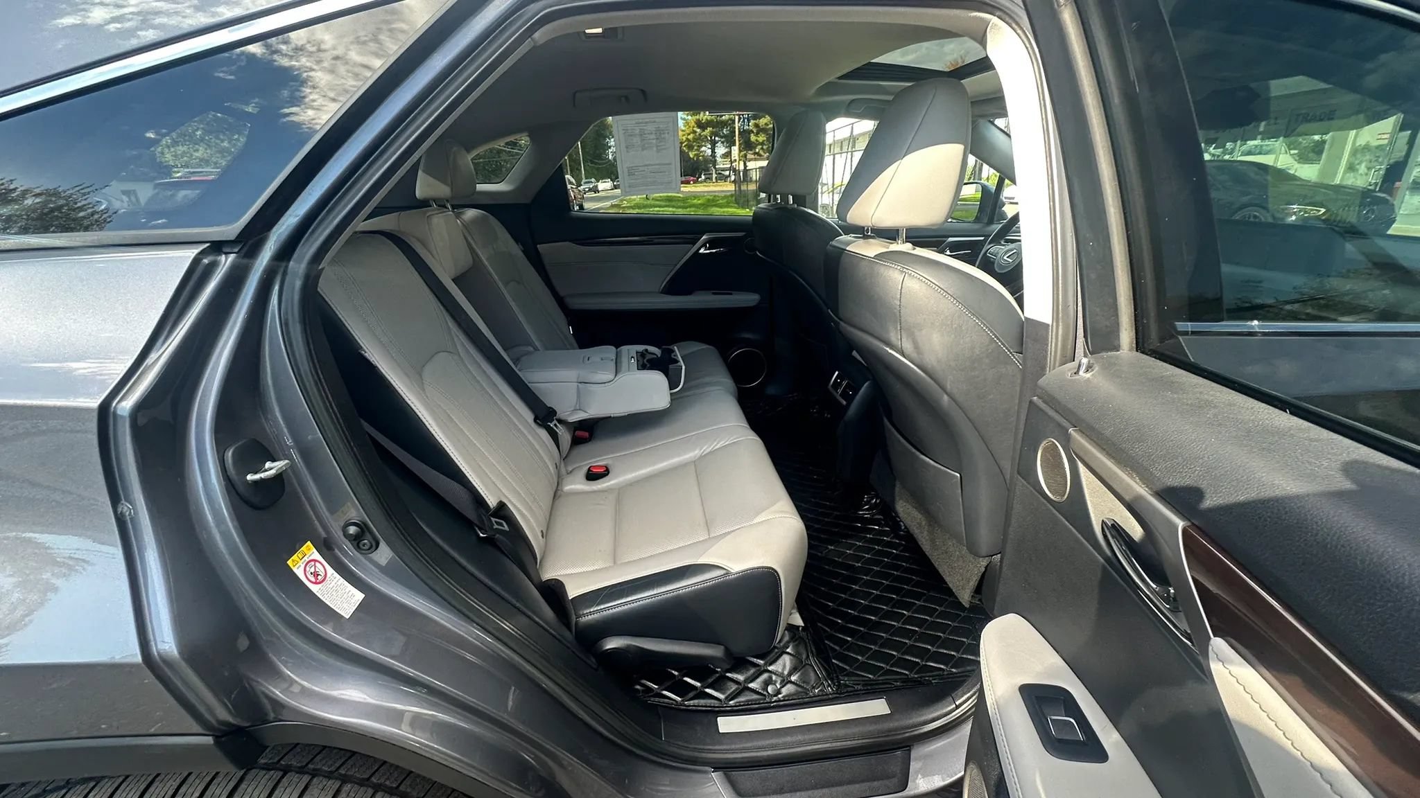 Used 2017 Lexus RX 350 AWD w/ Premium Package image 34