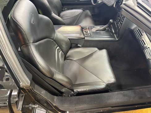 Used 1994 Chevrolet Corvette Coupe RWD image 25