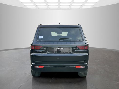 New 2025 Jeep Wagoneer Series II w/ Convenience Group I image 7