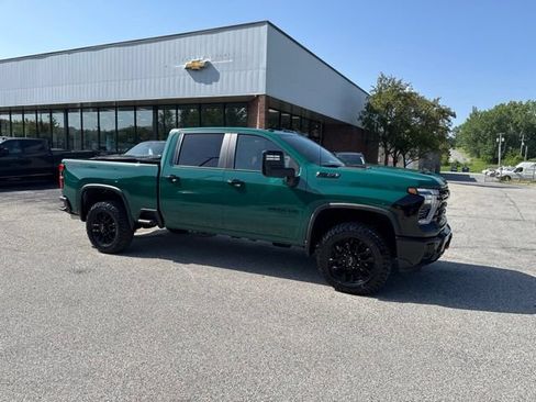 New 2026 Chevrolet Silverado 2500 LT w/ Trail Boss Package AWD/4WD image 7