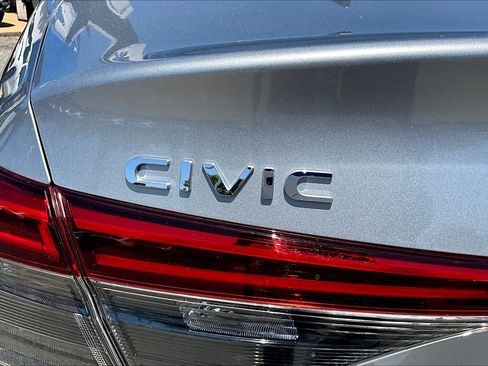 Used 2023 Honda Civic LX image 31