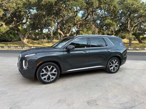 Used 2021 Hyundai Palisade Limited FWD image 1