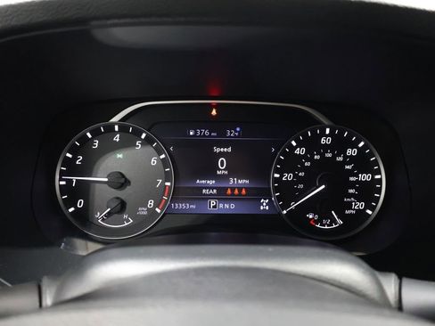 Used 2024 Nissan Frontier SV image 38