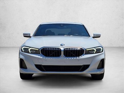 Used 2024 BMW 330i Sedan w/ Convenience Package RWD image 2